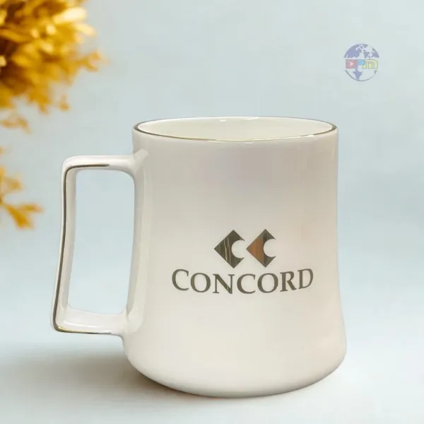 Luxury Gold-Trimmed Tapered Ceramic Executive Mug